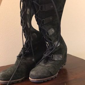 Sorel lace up boots